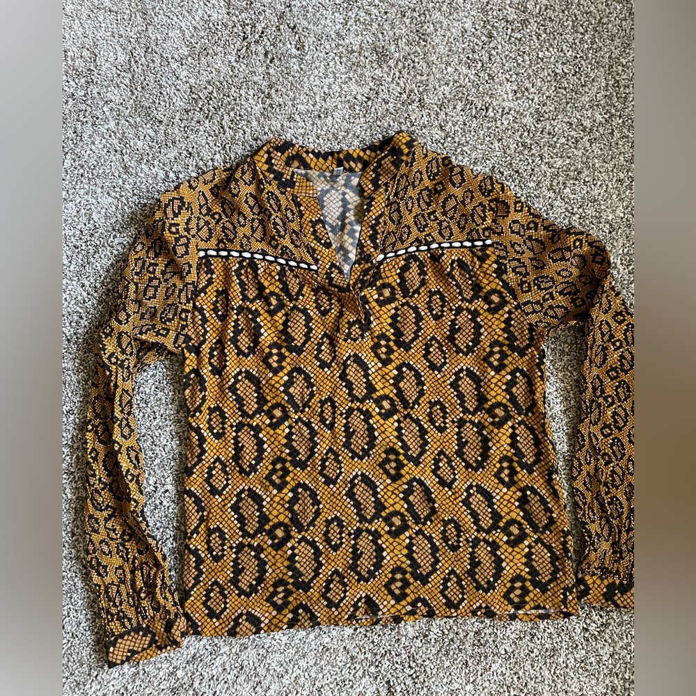 Blank for Anthropologie women’s 💯 viscose blouse in size S gently used cond.